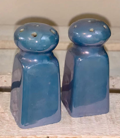 Lustreware salt & Pepper shaker set (OTTV 2902.1) sold as pair, 2 sets available