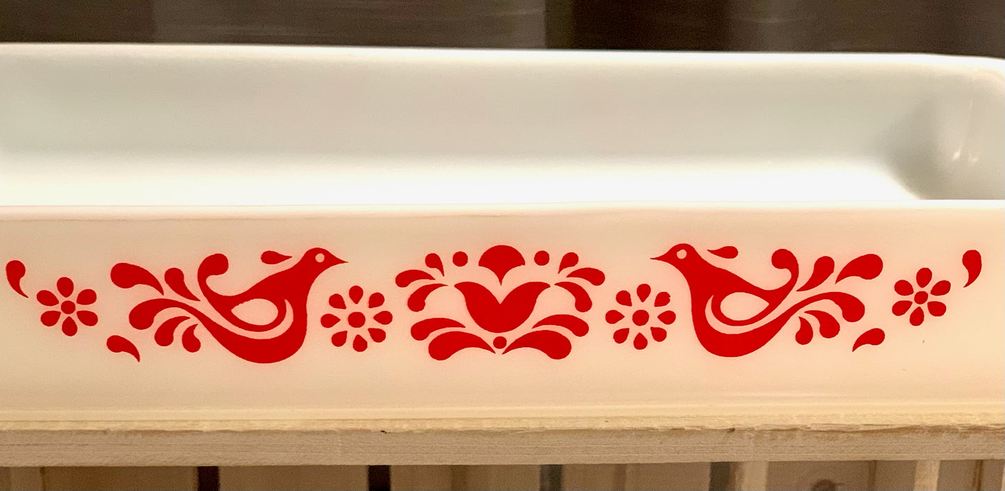 Pyrex Friendship 933 lasagna pan red birds EXCELLENT condition (OTTV 1796)