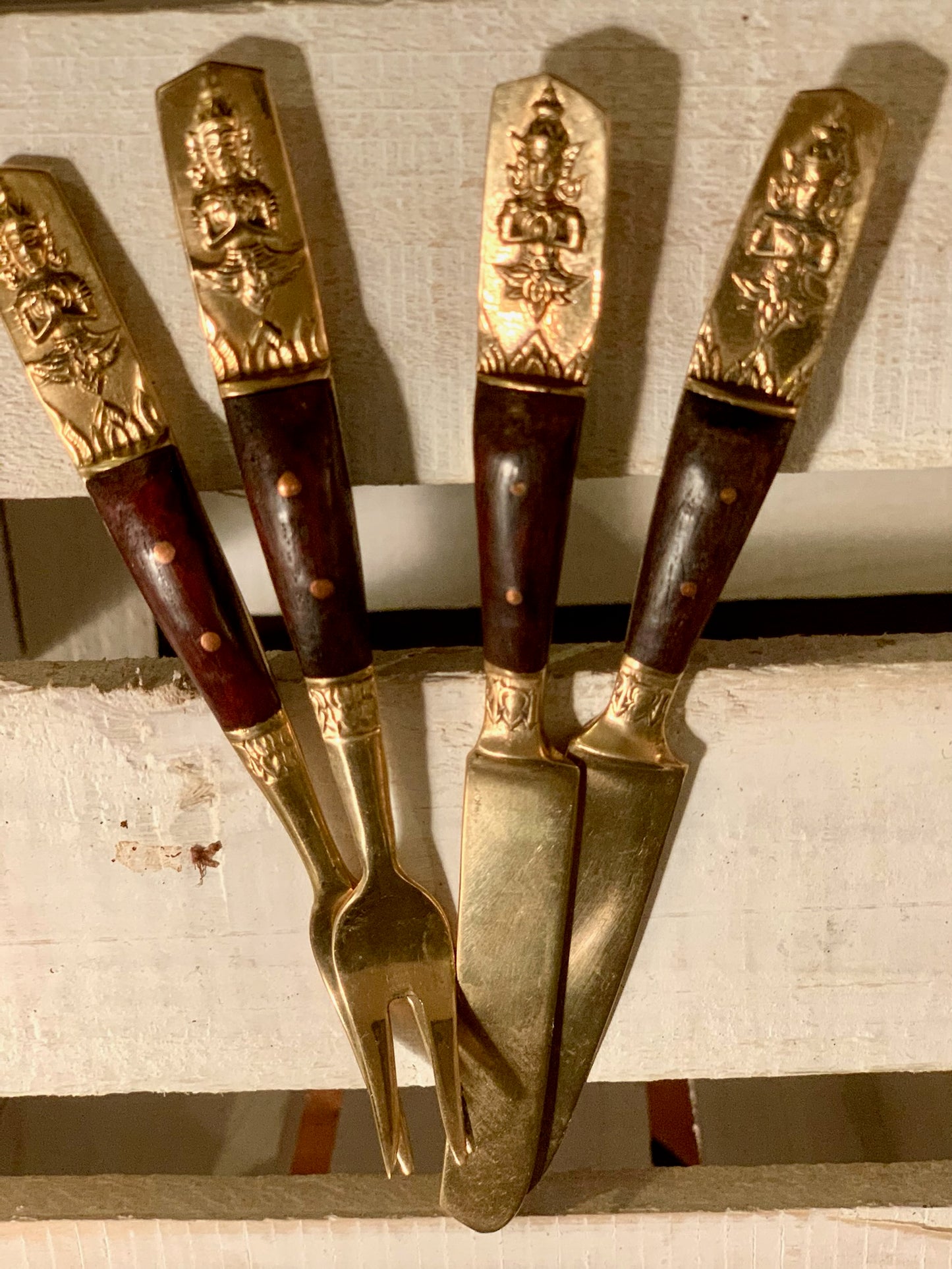 Vintage Siam Spatula Server Fork & Knife Set in Brass and Wood With Buddha  Decoration Marked, Pie Server Knife Brass and Wood Thailand 