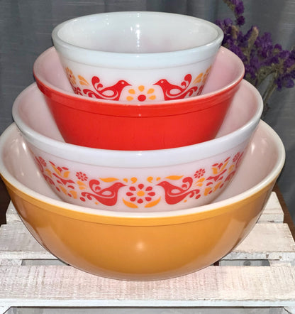 Pyrex Friendship mixing bowl full stack (OTTV 1017) sold as full stack 401, 402, 403, 404