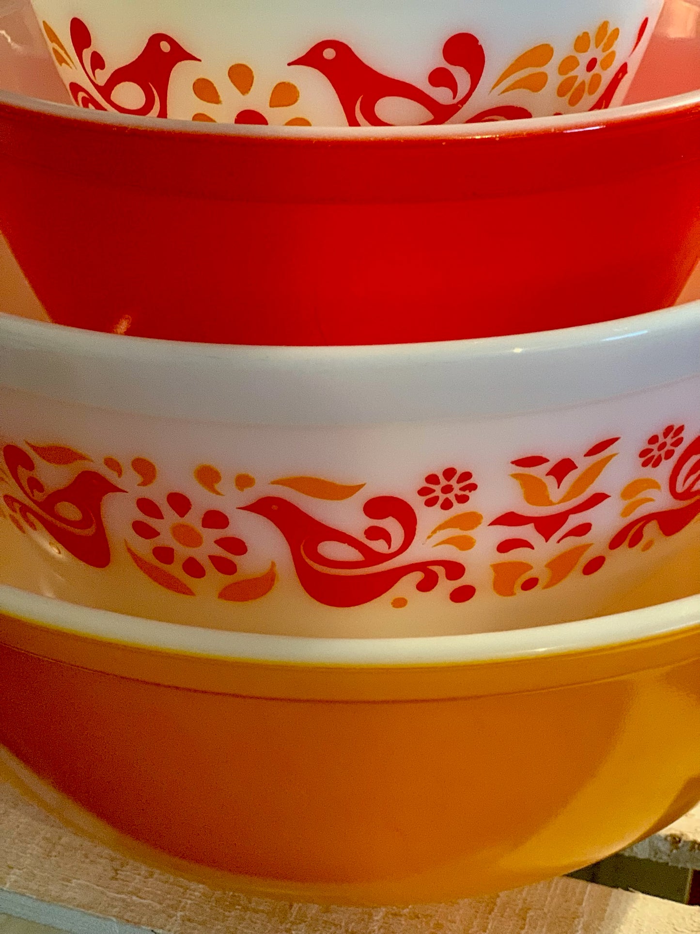 Pyrex Friendship mixing bowl full stack (OTTV 1017) sold as full stack 401, 402, 403, 404