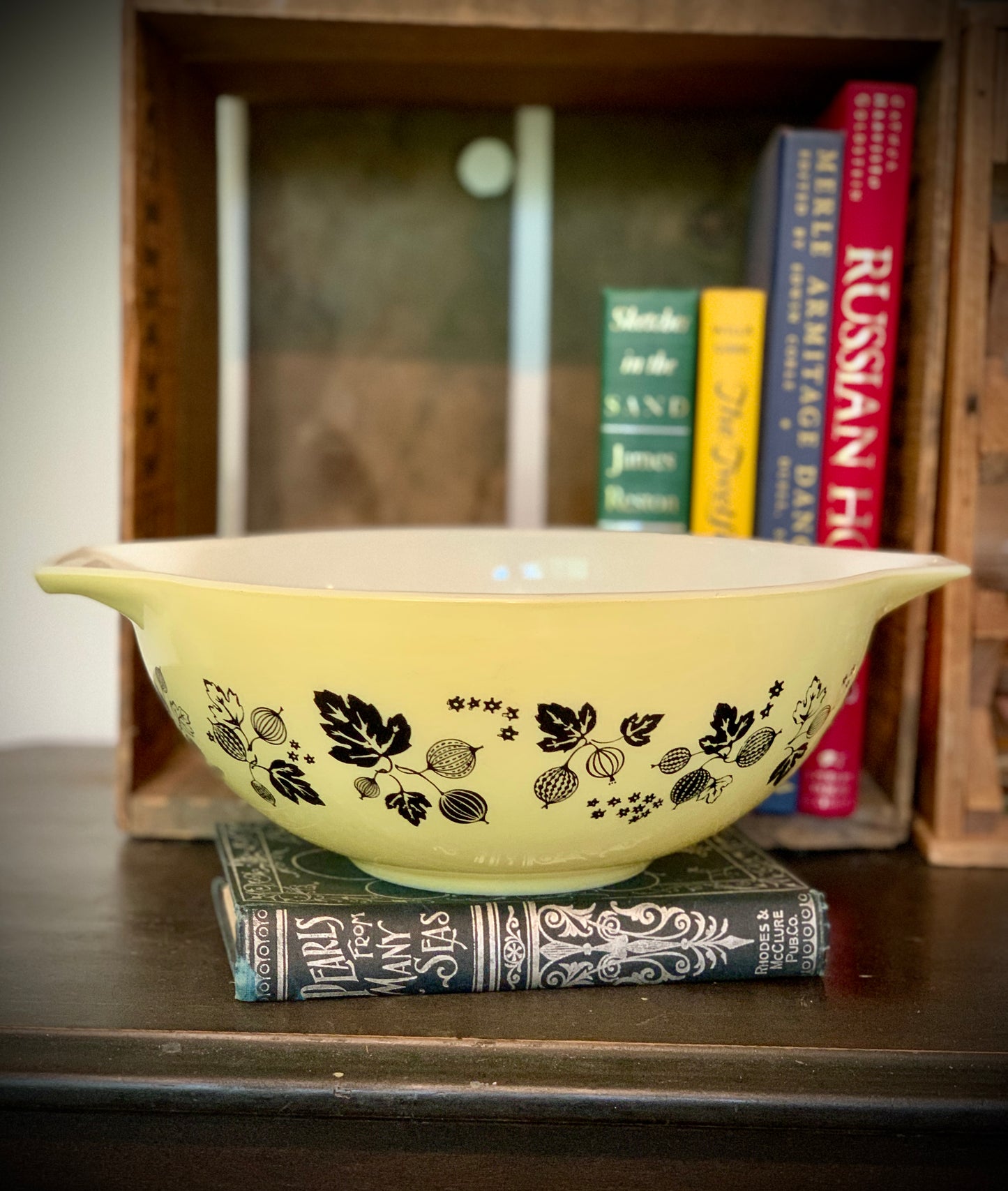 Pyrex Yellow Gooseberry 444