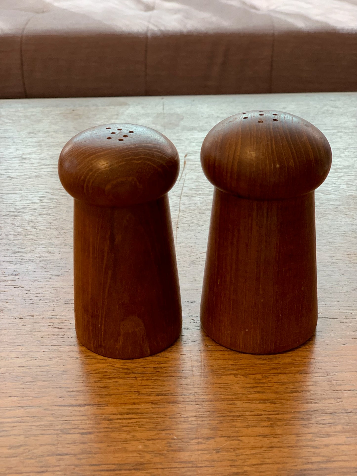 Vintage Wooden Salt & Pepper shaker set (2418) priced as set with stoppers