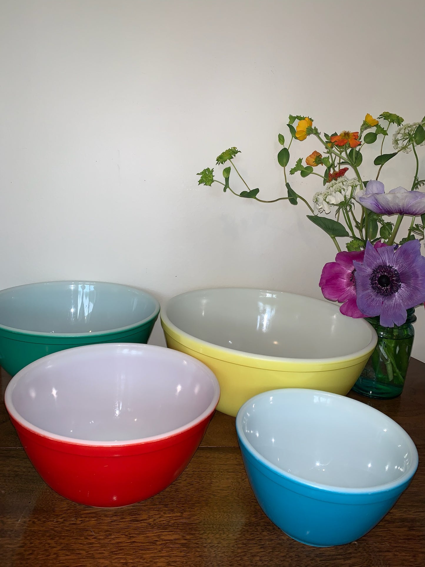 Pyrex Primary Color full stack mixing bowls (1696.1)