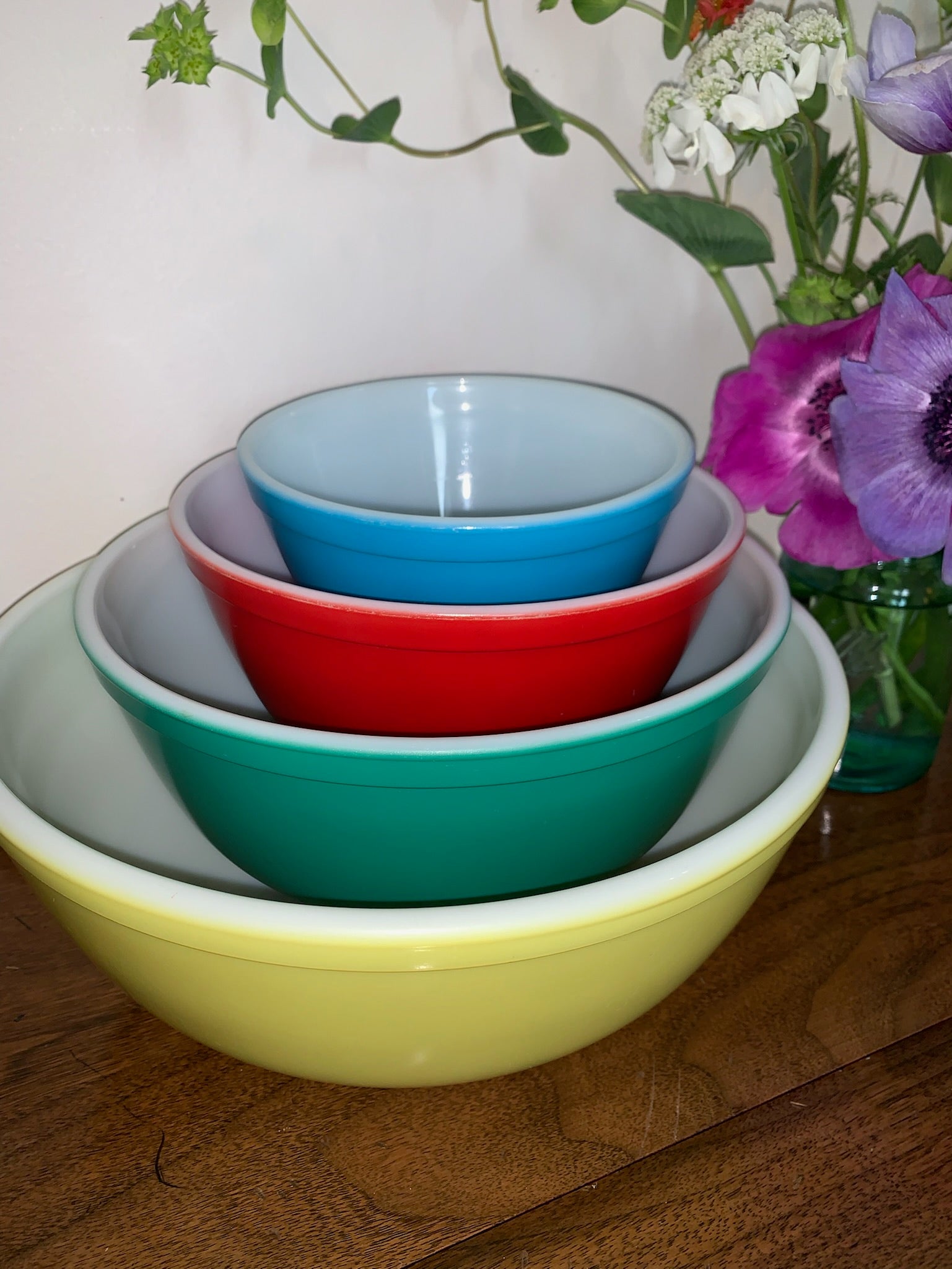 Pyrex colored bowls best sale