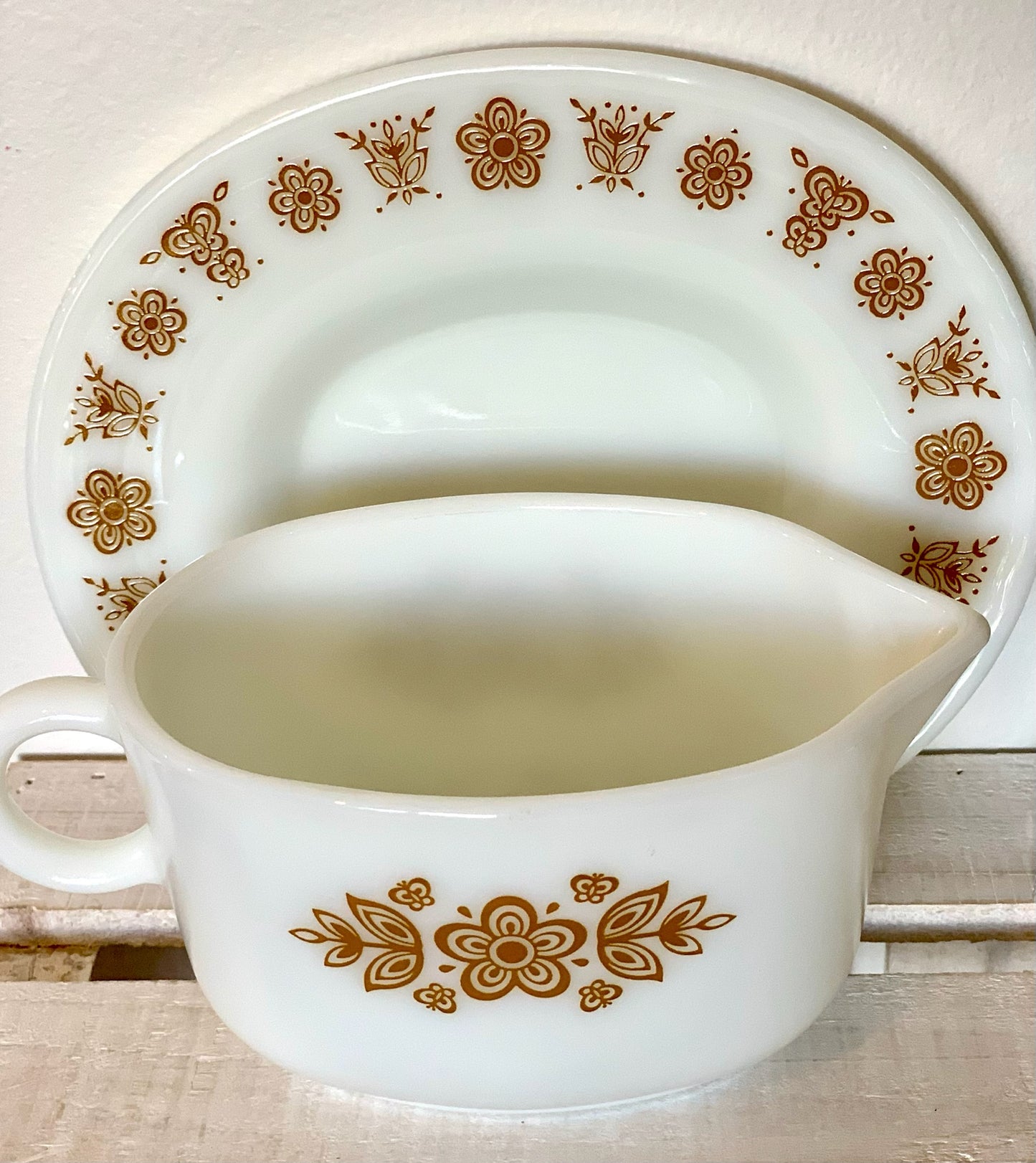 Butterfly Gold Pyrex pieces (OTTV 2864) priced individually