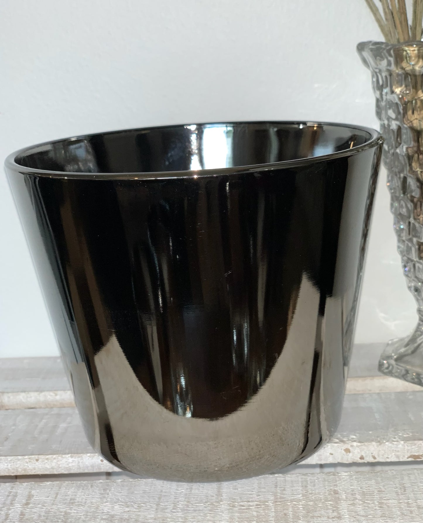 Mercury Bar glasses and ice bucket (OTTV 2800.1) priced individually