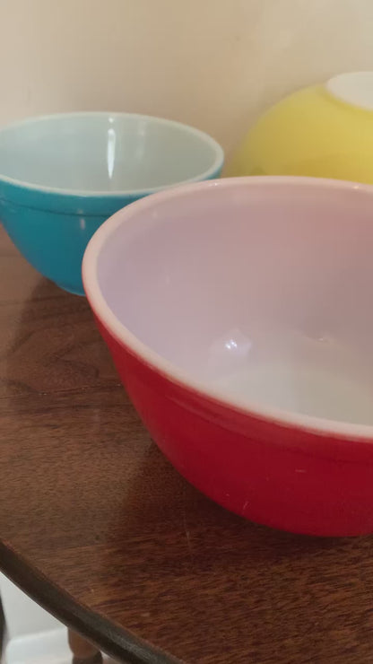 Pyrex Primary Color full stack mixing bowls (1696.1)